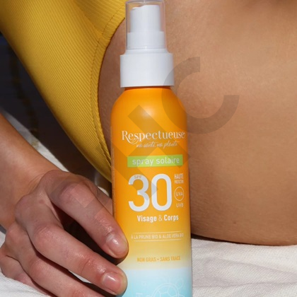 Spray solaire SPF30 RESPECTUEUSE est idéal pour les peaux mattes ou déjà bronzées !